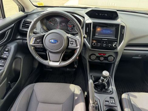 Used 2018 Subaru Crosstrek 2.0i Premium AWD/4WD image 16