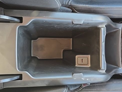 Used 2015 GMC Canyon SLT image 37