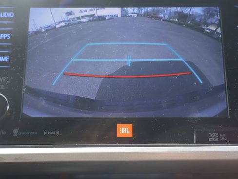 Used 2017 Toyota Tacoma Limited w/ Tow Package image 10