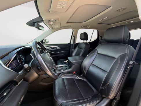 Used 2021 Chevrolet Traverse RS AWD/4WD image 10
