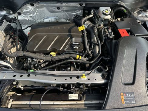 Certified 2024 Chevrolet Trax RS w/ Driver Confidence Package FWD image 10