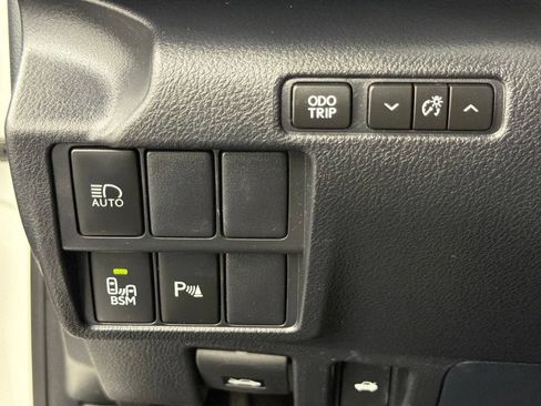Used 2020 Lexus IS 300 w/ Navigation Package RWD image 30