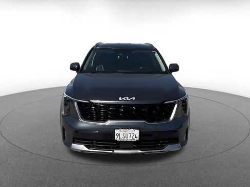 Used 2024 Kia Sorento S FWD image 5