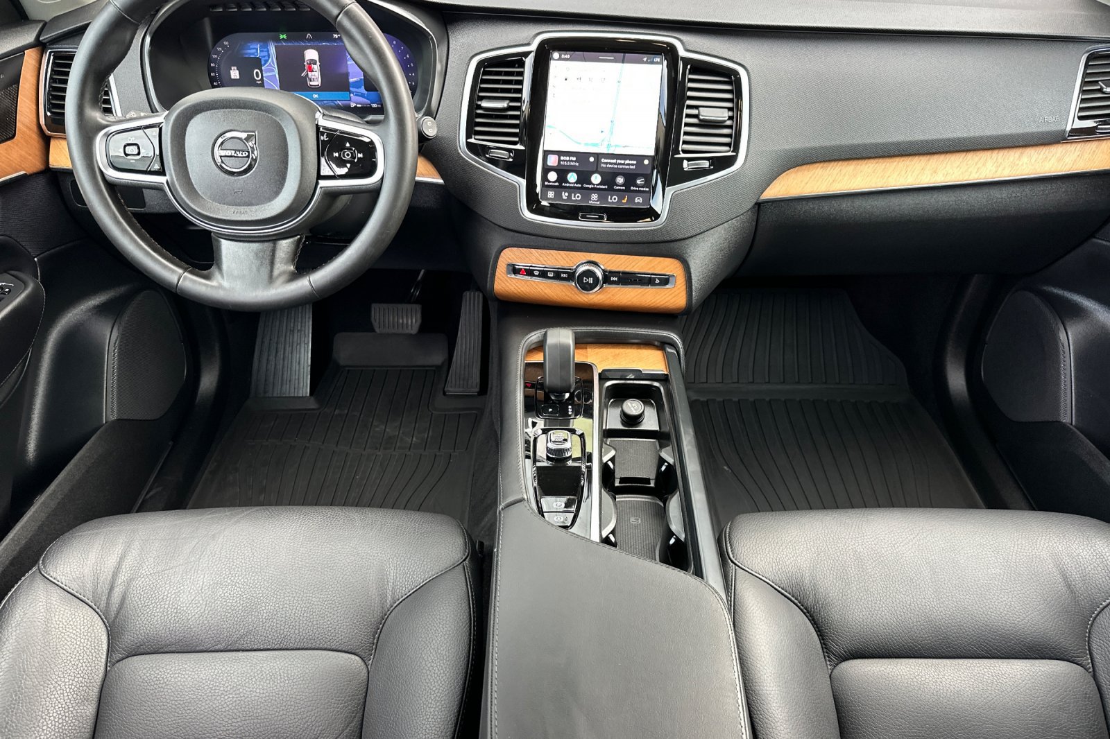 Used 2025 Volvo XC90 B6 Plus w/ Protection Package Premier AWD/4WD image 14