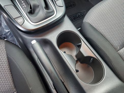 Used 2025 Kia Soul LX image 25