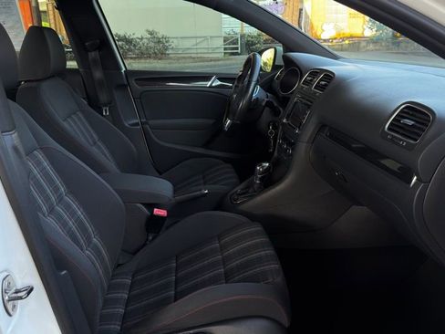 Used 2011 Volkswagen GTI Autobahn FWD image 25