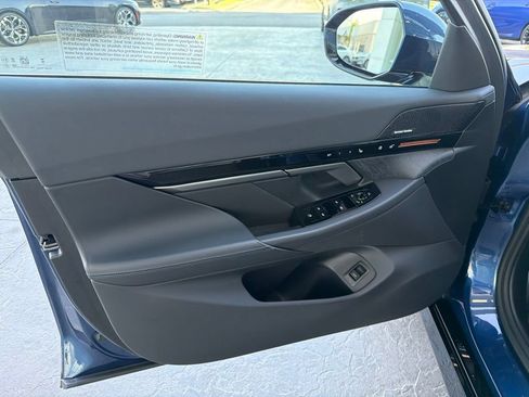 Used 2026 BMW 530i w/ M Sport Package RWD image 8
