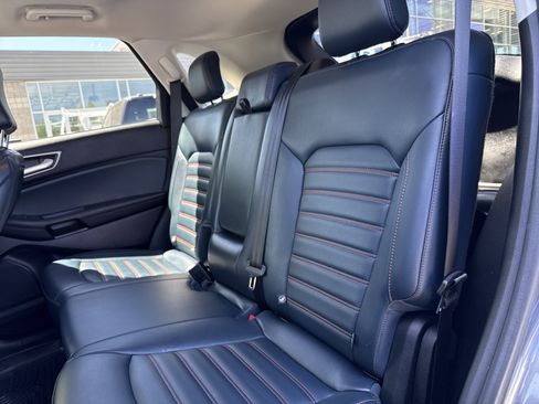 Certified 2022 Ford Edge SEL w/ Sport Appearance Package AWD/4WD image 25