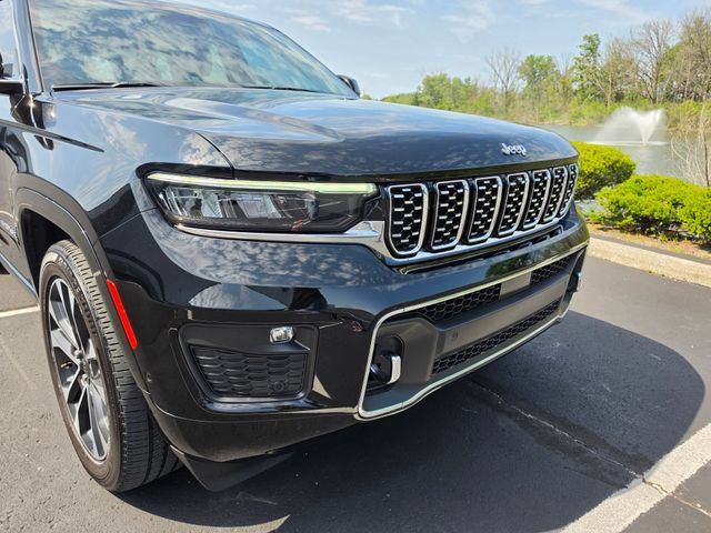 Used 2023 Jeep Grand Cherokee Overland AWD/4WD image 15
