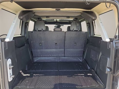 Used 2025 Ford Bronco Badlands AWD/4WD image 9