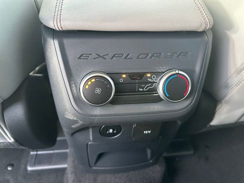 New 2025 Ford Explorer Active w/ Active Comfort Package image 25