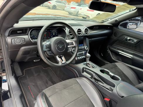 Used 2019 Ford Mustang GT Premium w/ Equipment Group 401A RWD image 21
