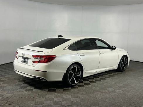 Used 2022 Honda Accord Sport image 4