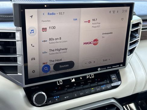 Used 2024 Toyota Tundra Capstone image 32