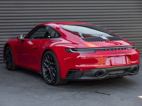 Used 2024 Porsche 911 Carrera GTS RWD image 3