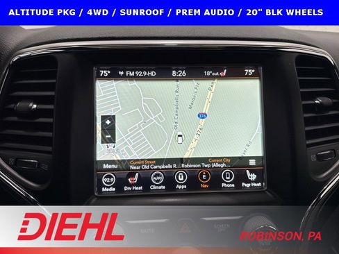 Used 2018 Jeep Grand Cherokee Altitude image 30