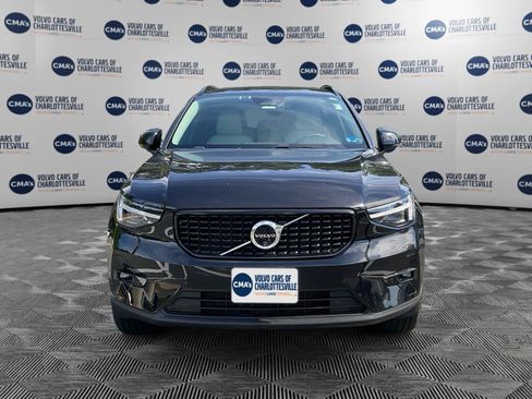 Used 2024 Volvo XC40 B5 Ultimate w/ Protection Package Premier AWD/4WD image 8