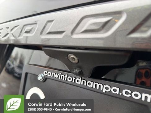 Used 2018 Ford Explorer XLT w/ Equipment Group 202A image 12