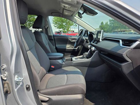 Certified 2025 Toyota RAV4 XLE AWD/4WD image 13