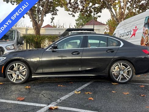 Used 2022 BMW 330e w/ Premium Package image 7