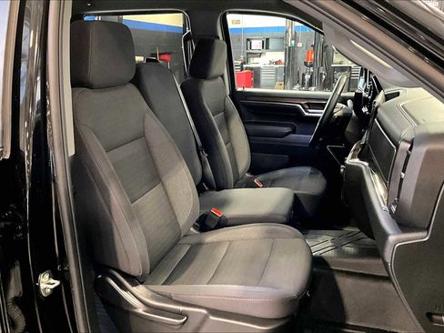 Used 2024 Chevrolet Silverado 1500 RST w/ Z71 Off-Road Package image 11