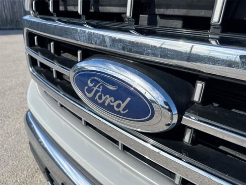 Certified 2023 Ford F150 Lariat image 30