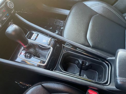 Used 2025 Jeep Compass Limited image 41