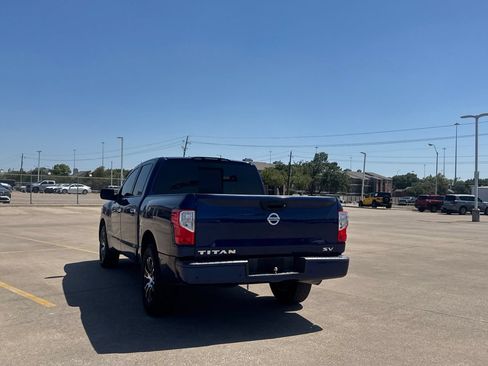 Used 2021 Nissan Titan SV RWD image 23