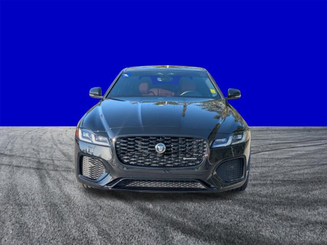 Used 2024 Jaguar XF R-Dynamic SE RWD image 9