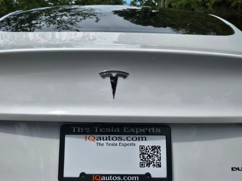 Used 2022 Tesla Model 3 Long Range AWD/4WD image 29