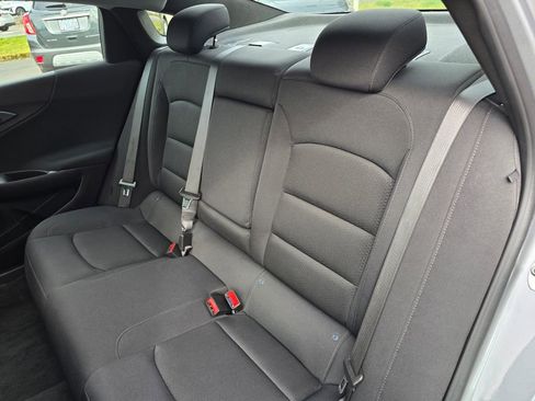 Used 2024 Chevrolet Malibu LT w/ Sport Edition FWD image 17