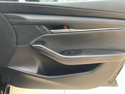 Used 2024 MAZDA MAZDA3 s FWD image 25