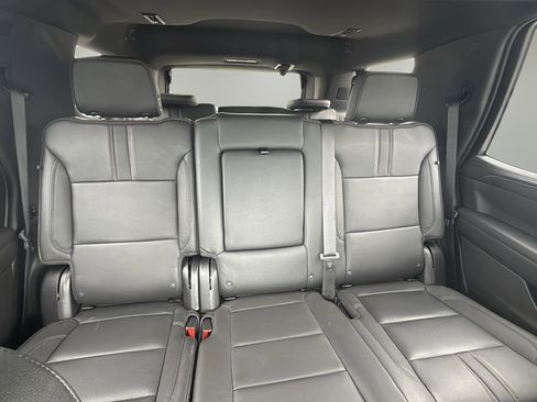 Used 2022 Chevrolet Tahoe RST w/ Luxury Package image 13