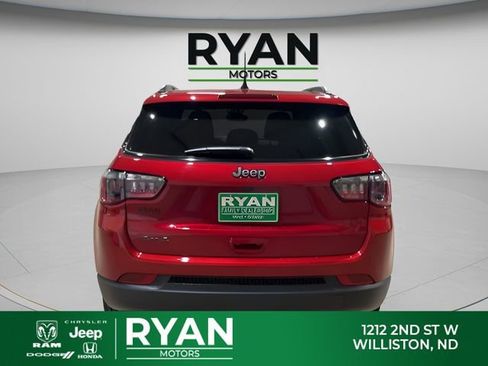 New 2026 Jeep Compass Latitude image 8