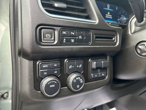 Used 2024 Chevrolet Suburban RST w/ Luxury Package AWD/4WD image 21