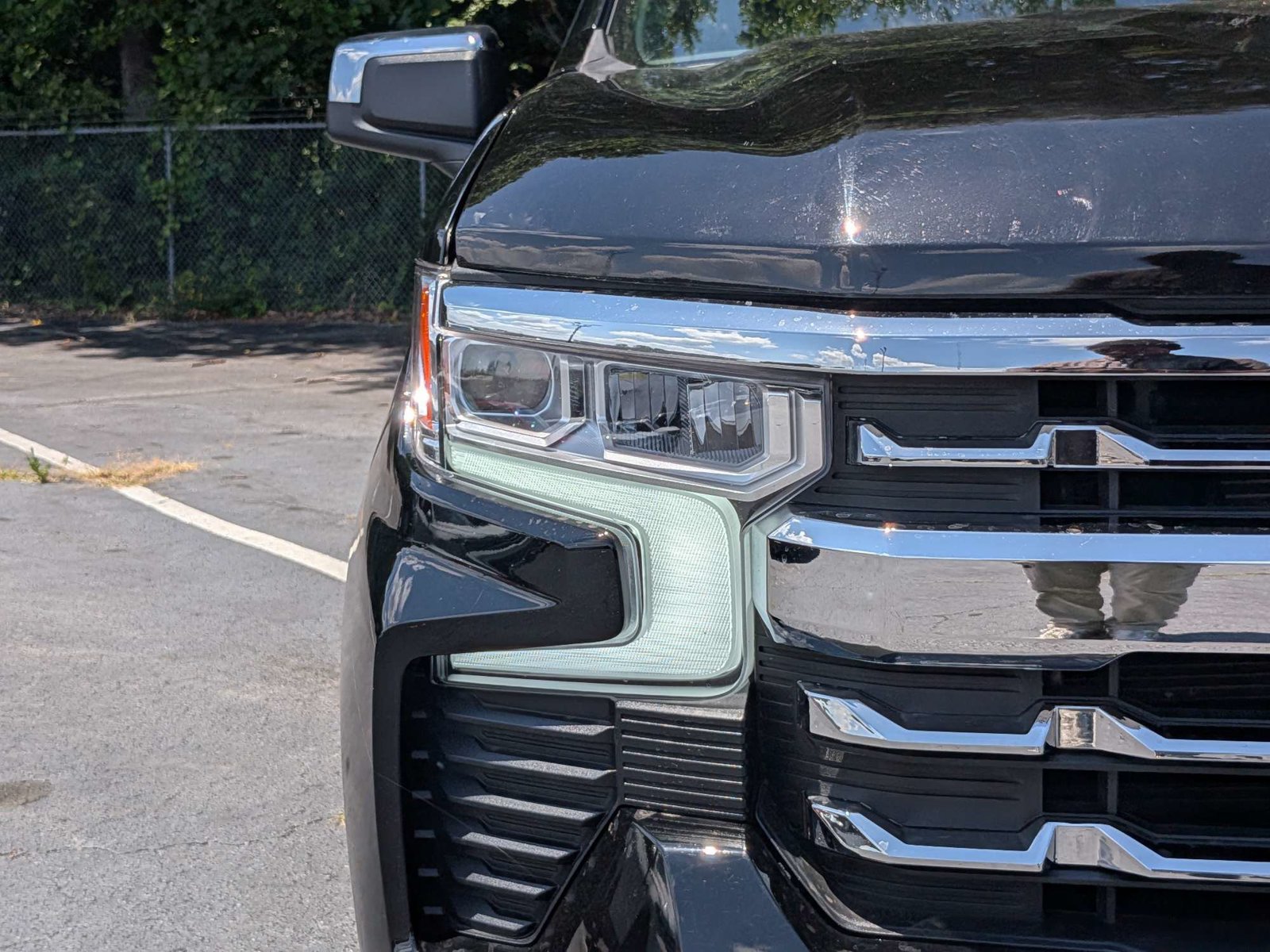 Used 2025 Chevrolet Silverado 1500 LT AWD/4WD image 10