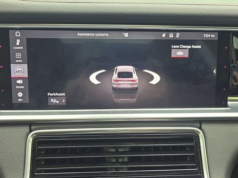 Used 2020 Porsche Panamera 4 image 19