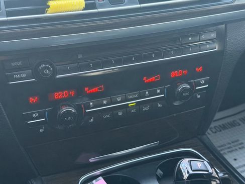 Used 2015 BMW 740Ld xDrive image 12