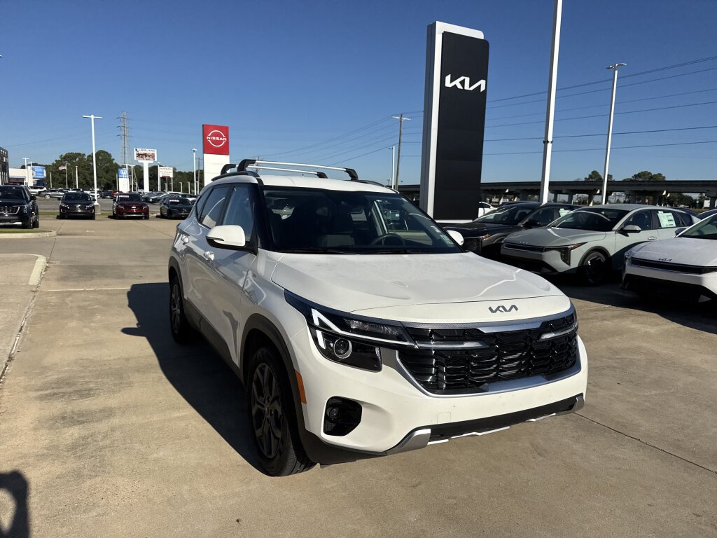 Certified 2024 Kia Seltos S FWD image 9