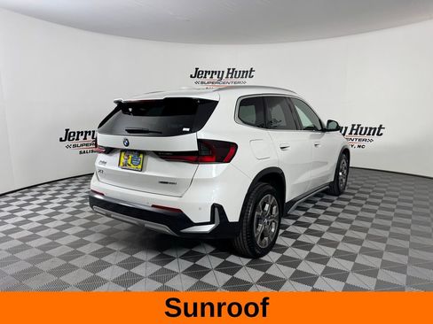 Used 2025 BMW X1 xDrive28i image 7