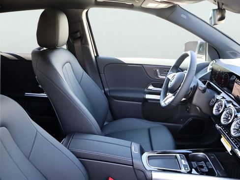 New 2026 Mercedes-Benz GLA 250 4MATIC image 8