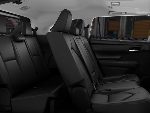New 2026 Toyota Highlander XLE AWD/4WD image 2
