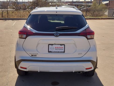 Certified 2023 Nissan Kicks SR w/ SR Premium Package image 3