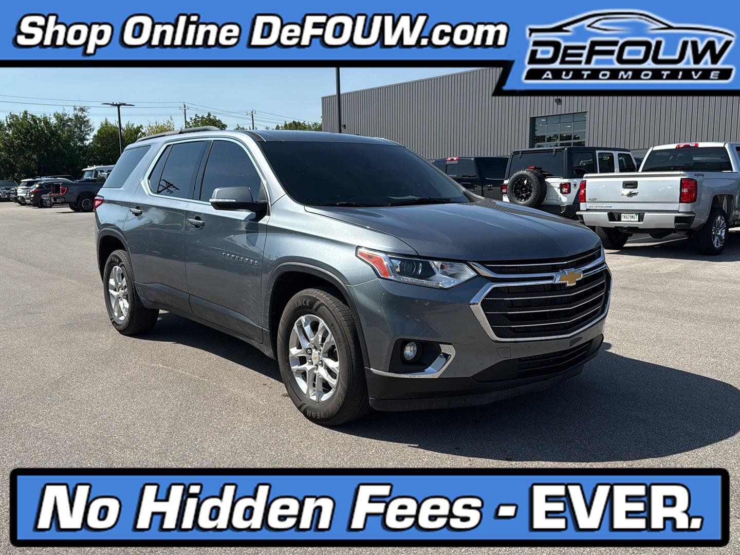 Used 2021 Chevrolet Traverse LT FWD image 1