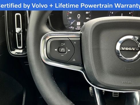Used 2022 Volvo XC40 T5 R-Design image 25
