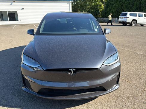Used 2023 Tesla Model X AWD/4WD image 5