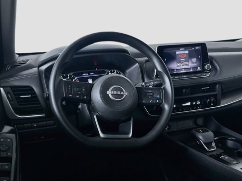 Used 2024 Nissan Rogue SV FWD image 18