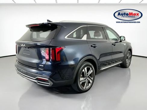 Used 2023 Kia Sorento EX AWD/4WD image 2