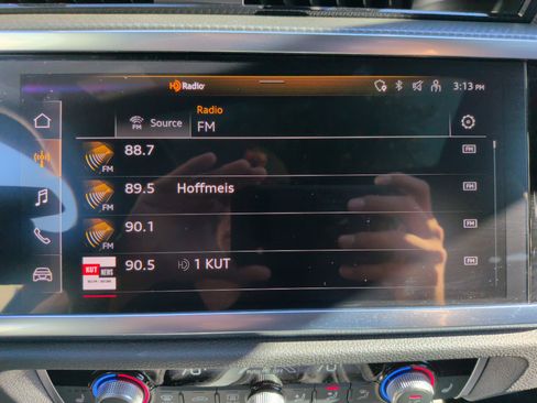 Certified 2025 Audi Q3 2.0T Premium w/ Convenience Package image 26