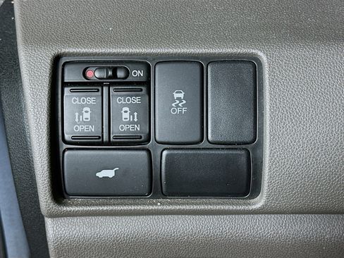 Used 2012 Honda Odyssey EX-L image 17